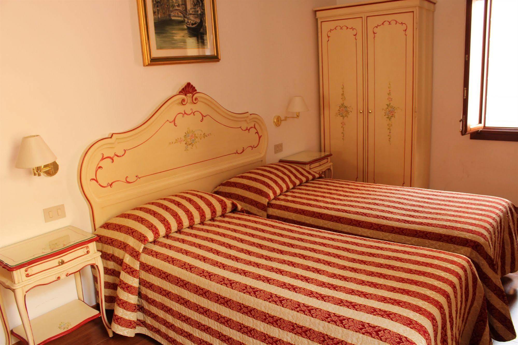 Guesthouse Al Profeta Venice Luaran gambar