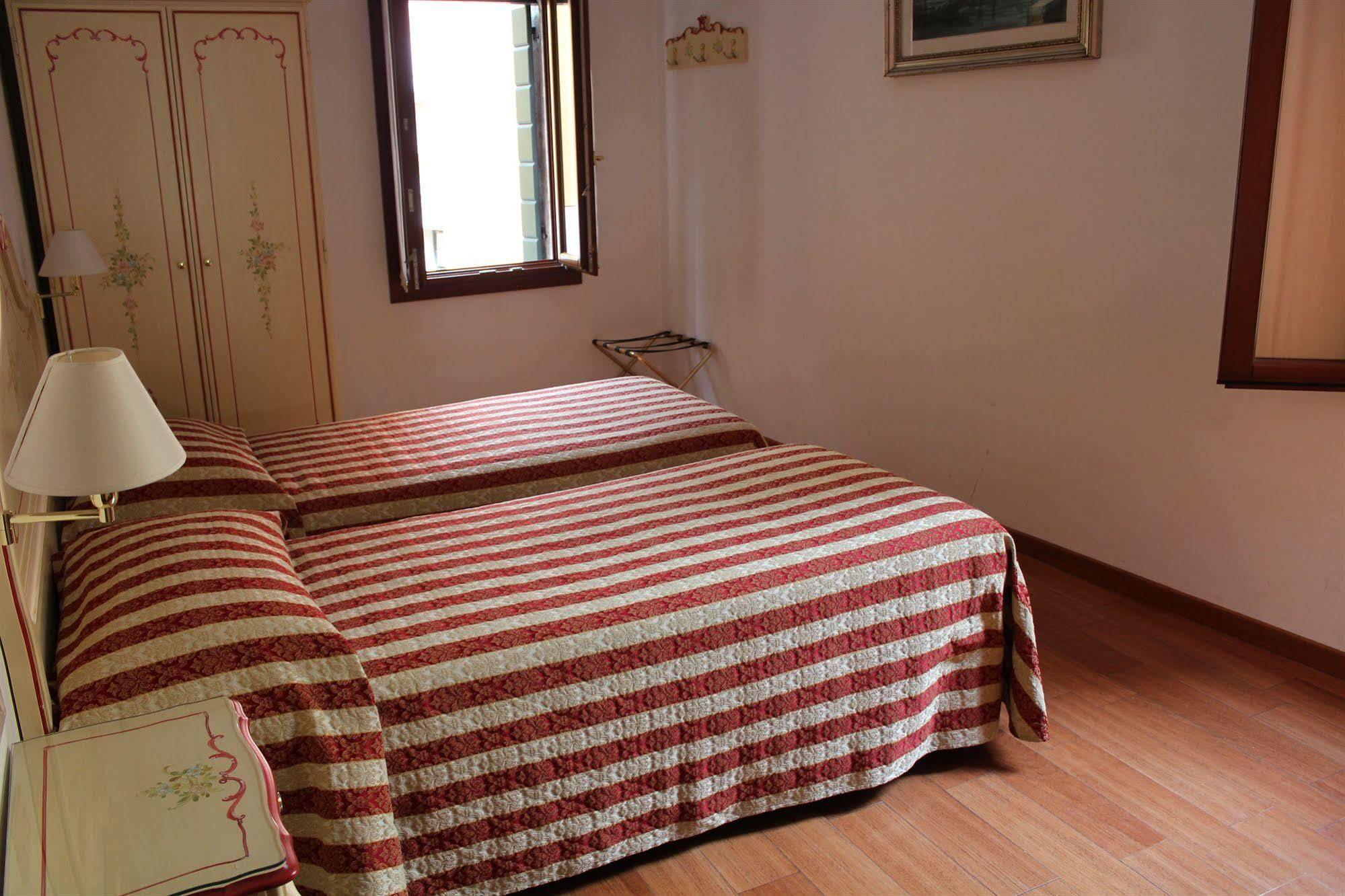Guesthouse Al Profeta Venice Luaran gambar