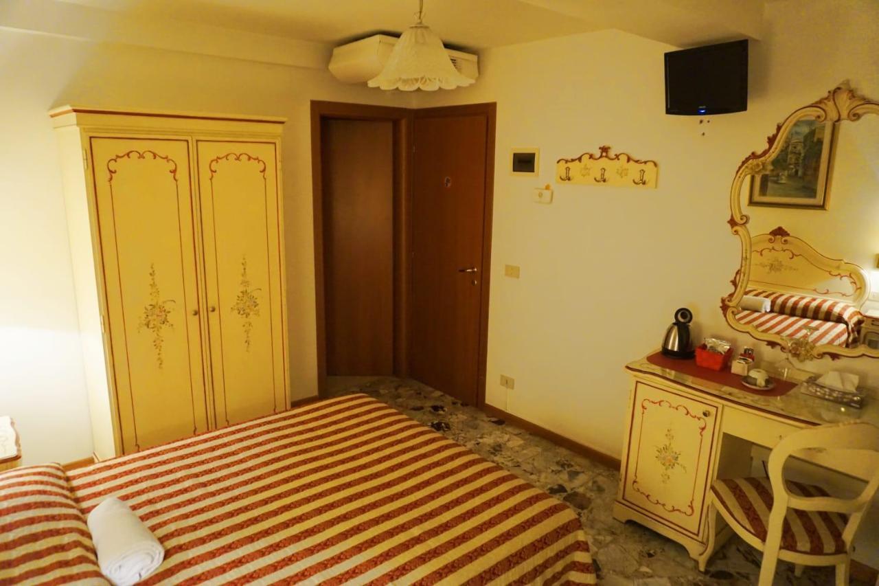 Guesthouse Al Profeta Venice Luaran gambar