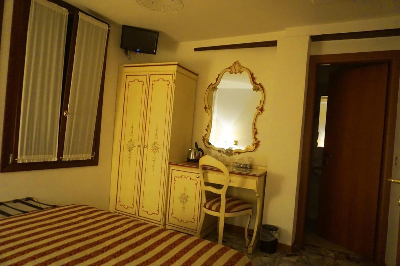 Guesthouse Al Profeta Venice Luaran gambar