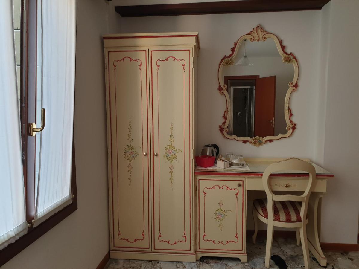Guesthouse Al Profeta Venice Luaran gambar