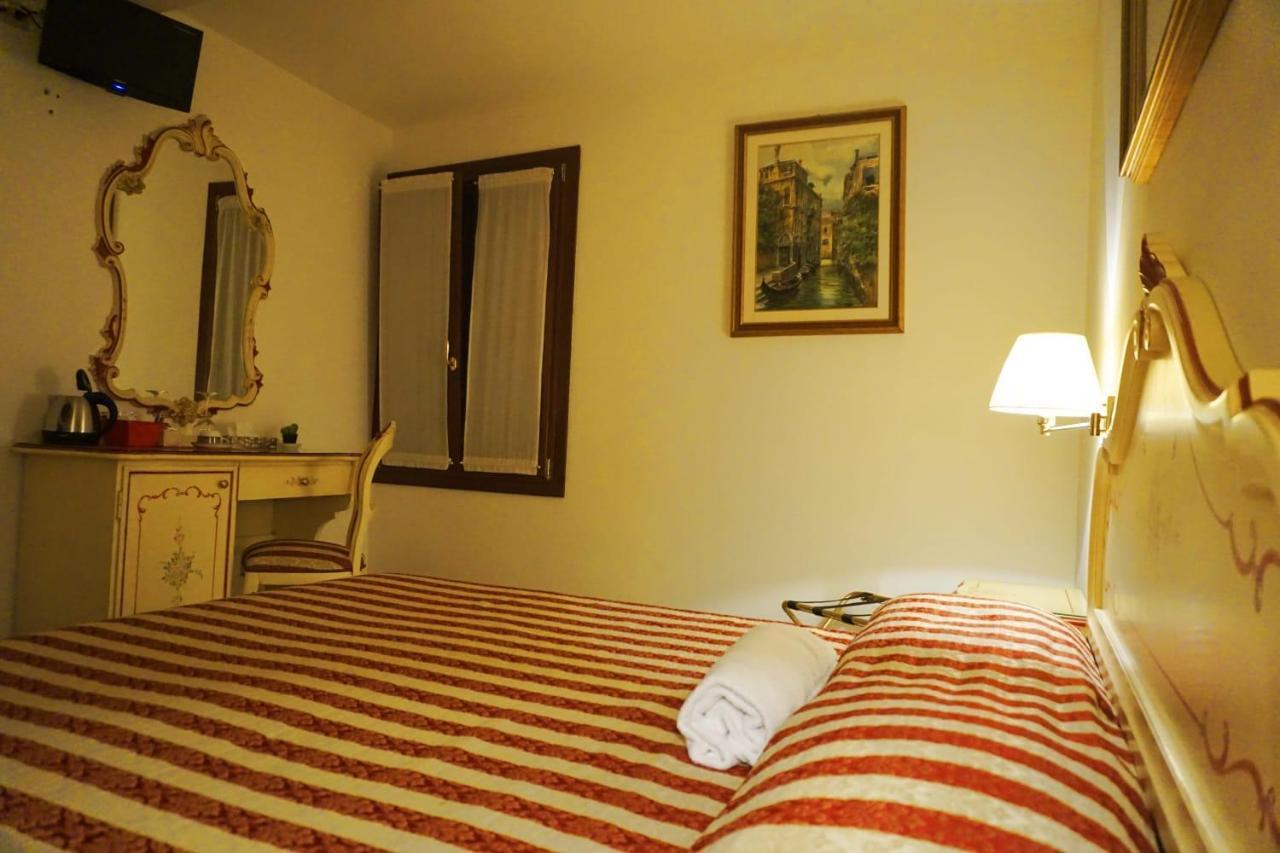 Guesthouse Al Profeta Venice Luaran gambar